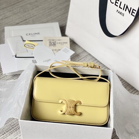 CELINE赛琳凯旋门全皮系列小牛皮肩背包194143