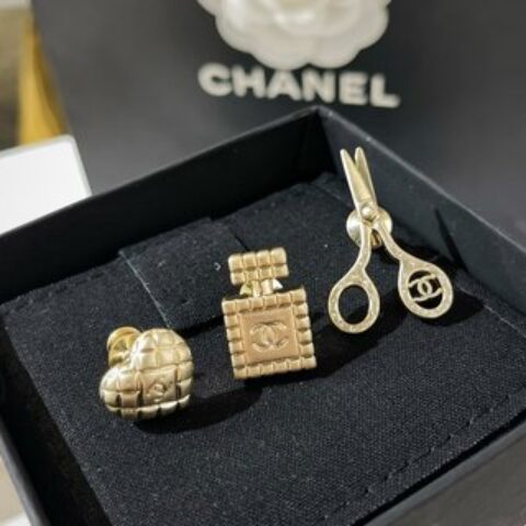 新款 CHANEL香奈儿三件套 剪刀 香水瓶 桃心胸针