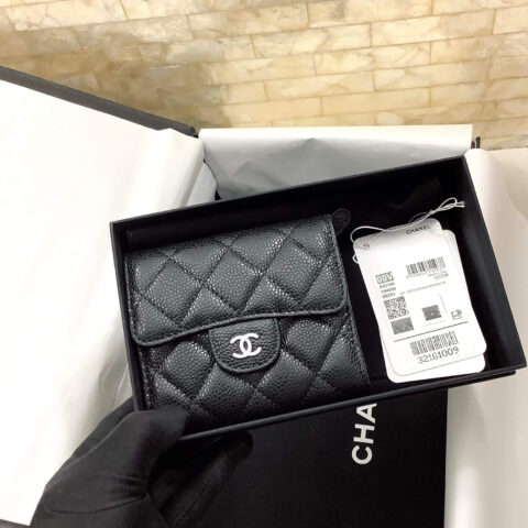 CHANEL进口球纹和羊皮三折短夹 A82288黑色/银扣