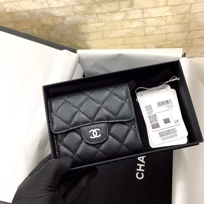 CHANEL进口球纹和羊皮三折短夹 A82288黑色/银扣