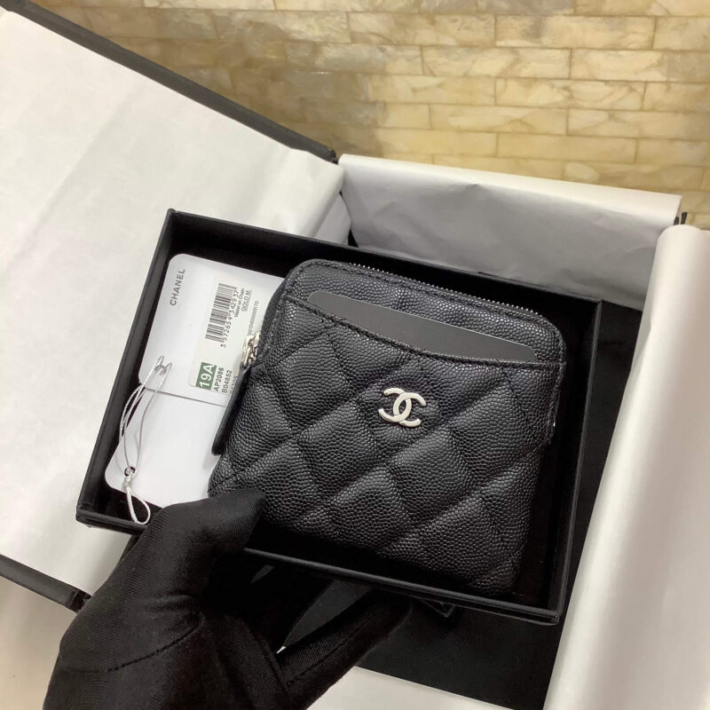 CHANEL 22新款细球零钱包卡包  AP2086黑色/银扣