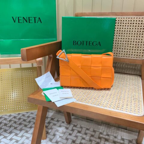 Bottega Veneta Cassette油蜡皮编织五格长方包 667298鲜橙橘