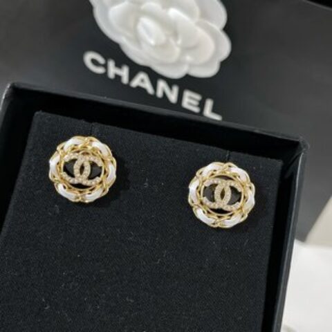 新款☑️CHANEL香奈儿双c黑皮绳耳钉