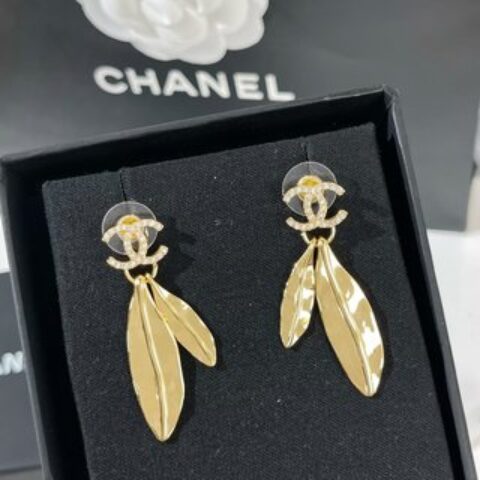 新款☑️CHANEL香奈儿双c金色树叶子耳钉耳环