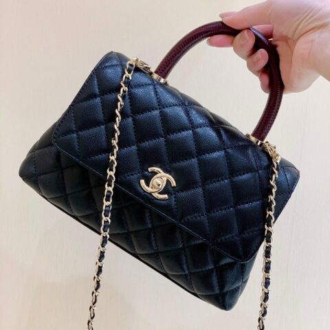 CHANEL coco handle 23CM 22P新版本 A92990黑色/酒红手柄/香槟色五金