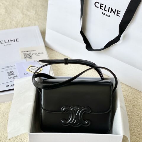 CELINE赛琳2022新款浮雕凯旋门肩背包199233