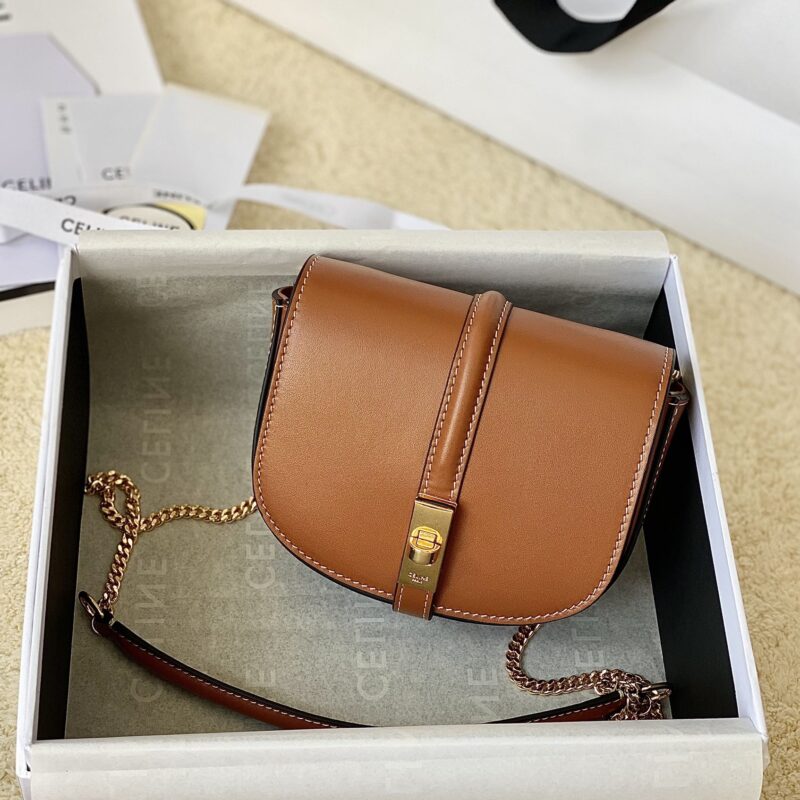 CELINE赛琳新款牛皮马鞍包100453