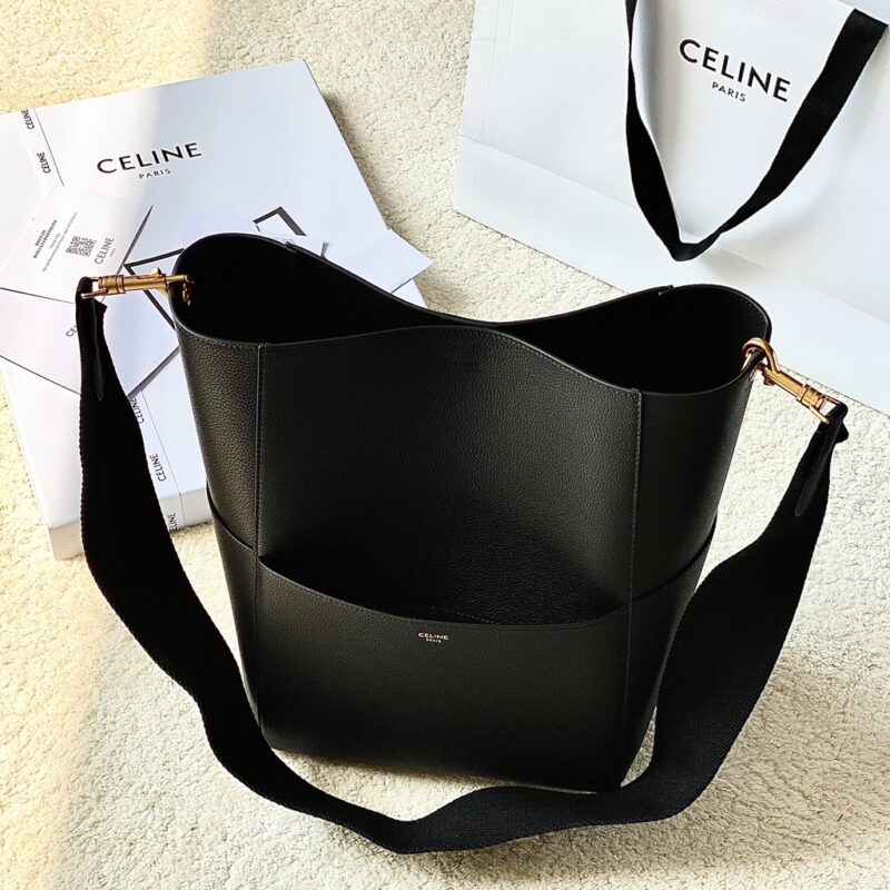 CELINE赛琳Sangle Seau 荔枝纹牛皮水桶包176593