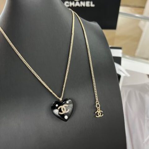 新款☑️CHANEL香奈儿双c黑色桃心爱心项链耳钉耳环