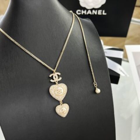 新款☑️CHANEL香奈儿双c桃心黑白钻项链