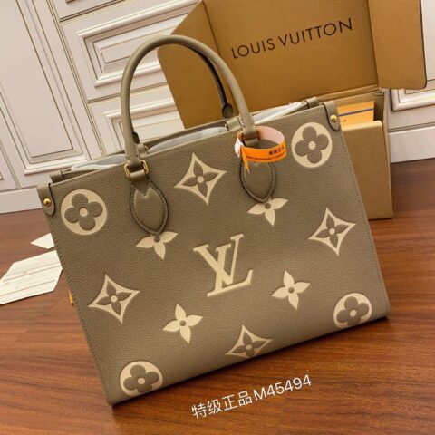 LV M45494 ONTHEGO MM TOTE BAG