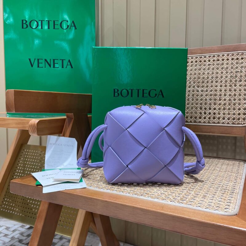 Bottega Veneta CASSETTE 14CM 相机包 701915紫藤色