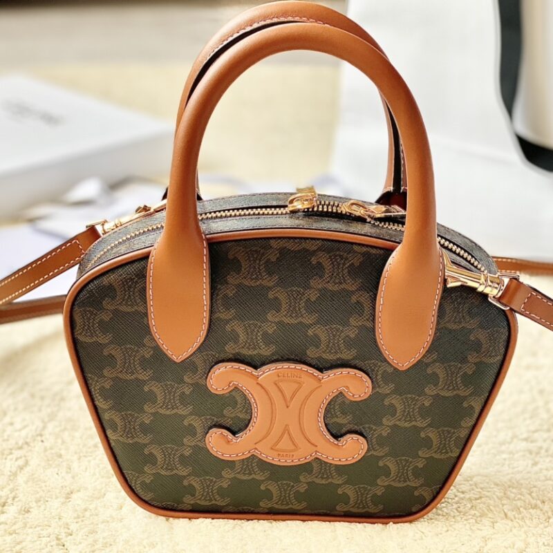 CELINE赛琳迷你标识印花牛皮革保龄球包110462