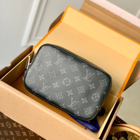 LV M43384 小号盥洗包