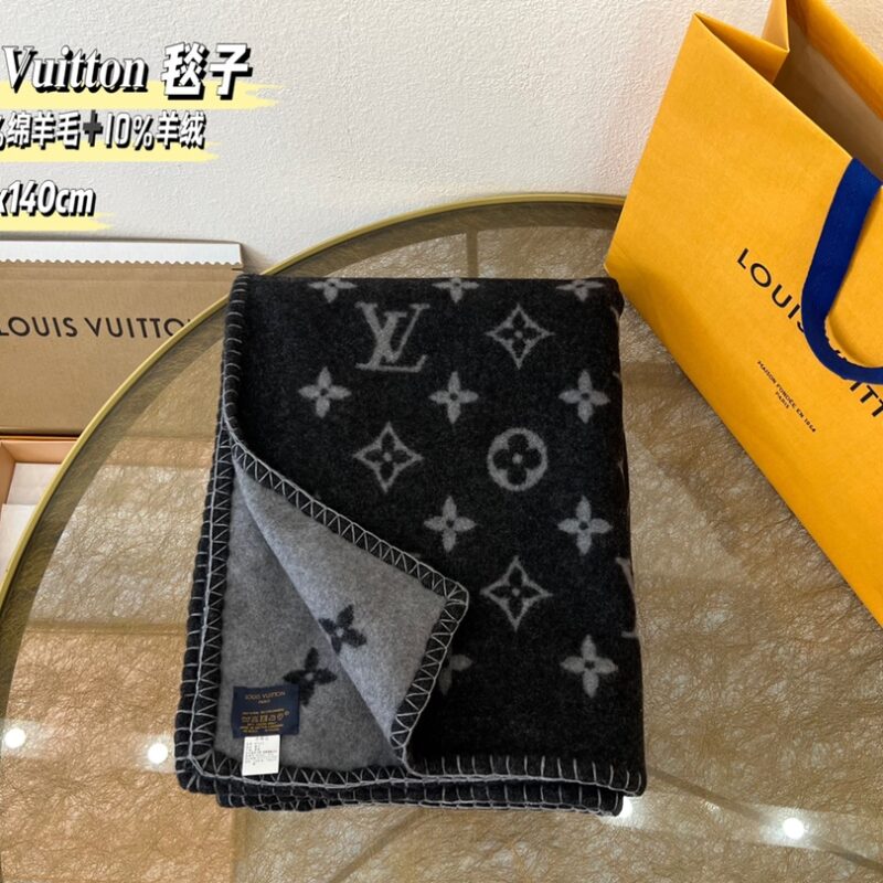 LV路易威登Neo monogram毯子m76032