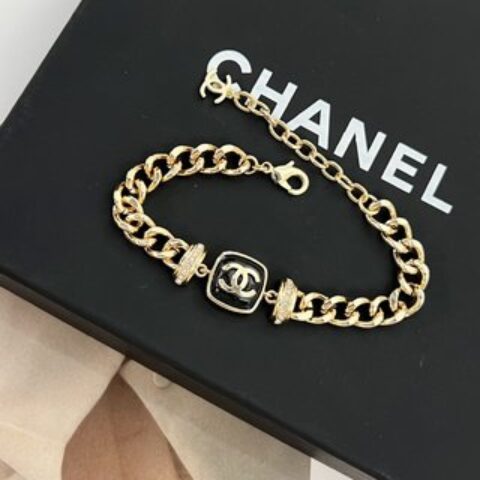 新款☑️CHANEL香奈儿双c方形项链手链