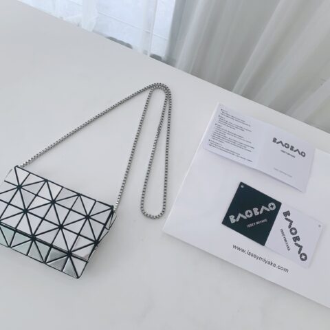 三宅一生｜BAOBAO 胶囊铂金限量系列链条翻盖包BB23-AG173