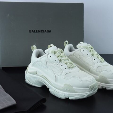 Balenciaga Triple S 老爹鞋 巴黎世家运动鞋 巴黎世家夜光