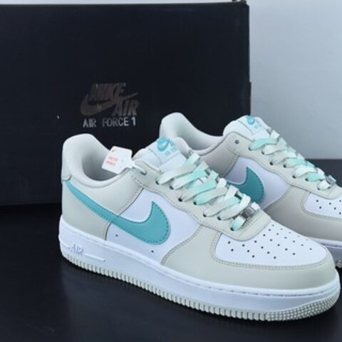 Air Force 1 '07 Low 奶白绿空军一号低帮运动休闲板鞋 货号：LZ6699-555