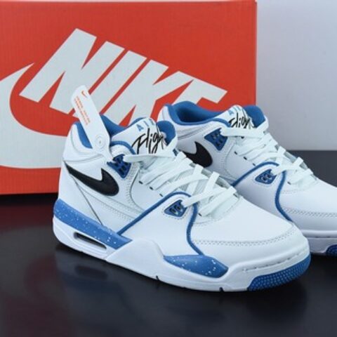Air Flight Legacy 白蓝 将经典Air Jordan 3和Air Jordan男女同款运动鞋 货号：306252-116