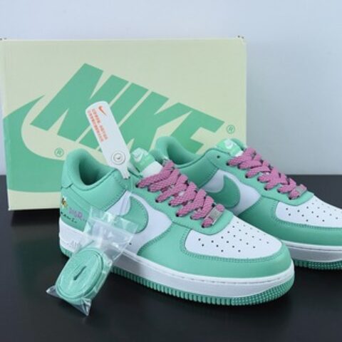 NIke Air Force 1 '07 Low “蒂夫尼——迪奥联名”空军一号低帮休闲板鞋 货号：BS8871-104