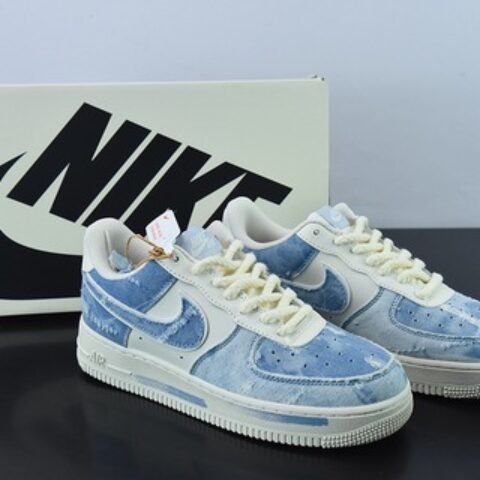 NK Air Force 1 Low 空军一号低帮百搭休闲运动板鞋 水洗牛仔破洞 货号：CW1888-611