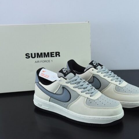 Air Force 1’07 Low QS"Milk White/Fog Blue"空军一号“ 拼接帆布奶白雾蓝”低帮休闲板鞋 货号DG2296-020