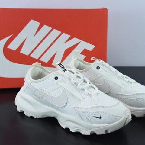 Nike TC 7900"White/Black"复古老爹百搭休闲慢跑鞋米白 奶油  DR7851-100