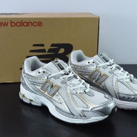 New Balance NB1906R 白银 潮流复古休闲跑步鞋货号：M1906RI