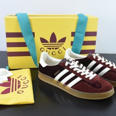 adidas originals x Gucci Gazelle 阿迪古驰联名经典休闲板鞋编码：GTI1C