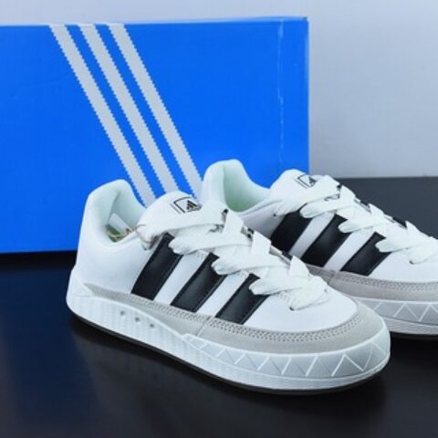 阿迪达斯 Originals Adimatic Low"White/Black/Grey"马蒂奇系列低帮复古鲨鱼面包休闲运动休闲滑板板鞋“白黑浅灰”DB2911