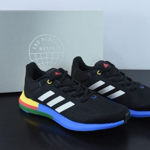 阿迪达斯 Pureboost 21 PB21代  爆米花大底 运动休闲跑步鞋 官方货号：GY5103