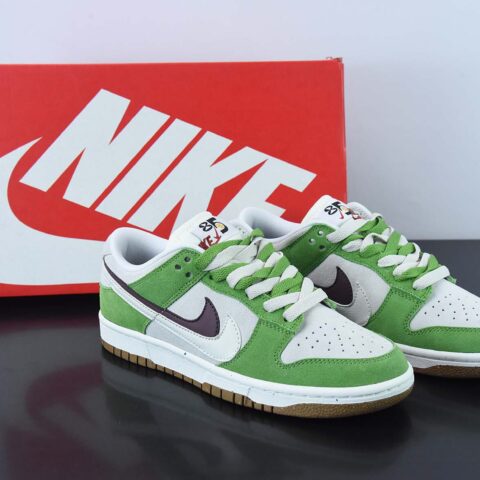 NK Dunk Low SB帆白绿酒红双勾低帮休闲板鞋 货号：DO9457-103