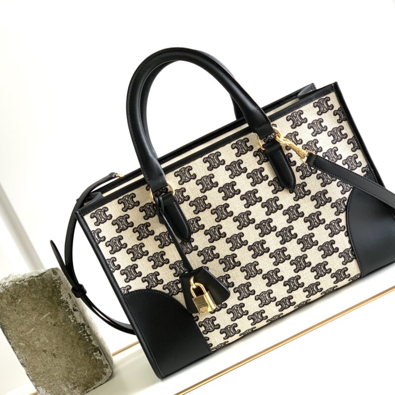 CELINE赛琳CABAS刺绣TRIOMPHE牛皮革横款迷你手袋19974