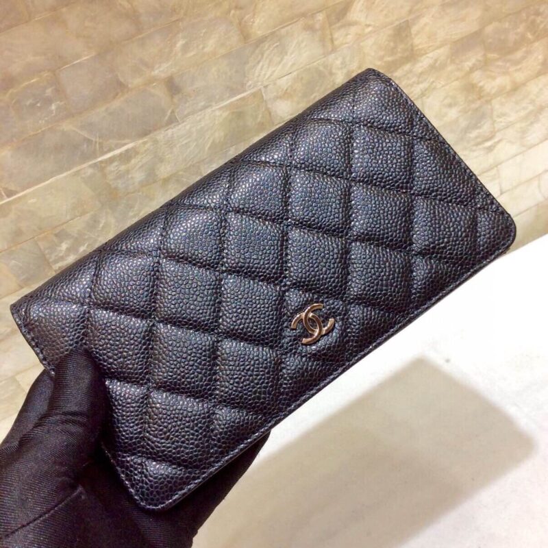 CHANEL 经典进口球纹牛皮二折钱夹 A50099黑色/银扣