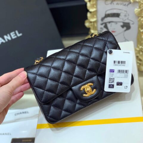 CHANEL CF 20CM 大mini 经典款之Classic flap bag A01116牛皮/黑色/金扣