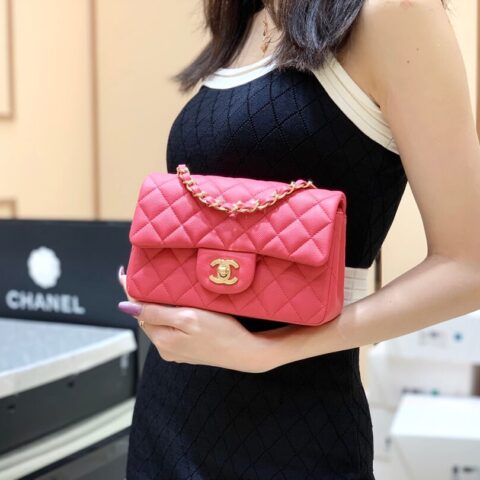 CHANEL CF 20CM 大mini 经典款之Classic flap bag A01116牛皮/桃红色/香槟色五金