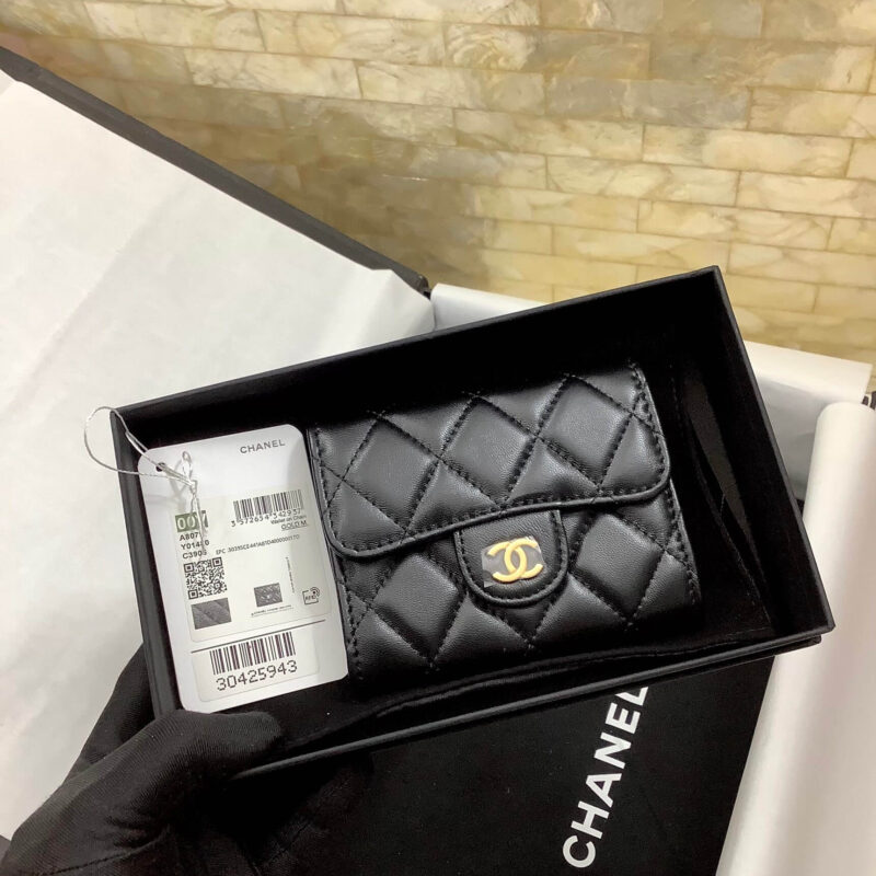 CHANEL 羊皮卡包零钱包 A80798黑色/金扣