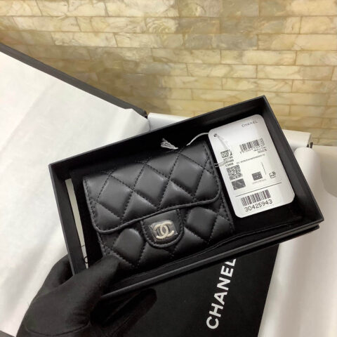 CHANEL 羊皮卡包零钱包 A80798黑色/银扣
