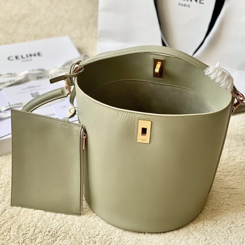 CELINE赛琳Bucket 16 牛皮革全皮水桶包195573
