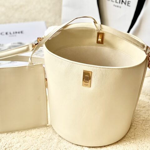 CELINE赛琳Bucket 16 牛皮革全皮水桶包195573