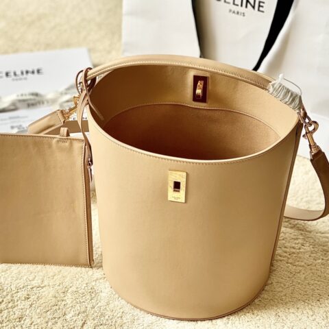 CELINE赛琳Bucket 16 牛皮革全皮水桶包195573