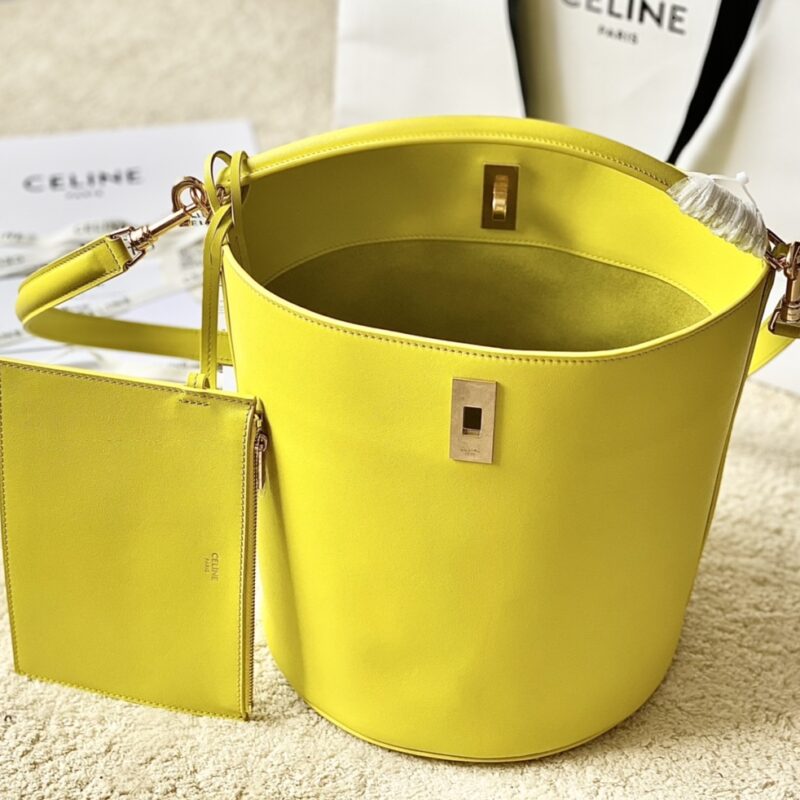 CELINE赛琳Bucket 16 牛皮革全皮水桶包195573