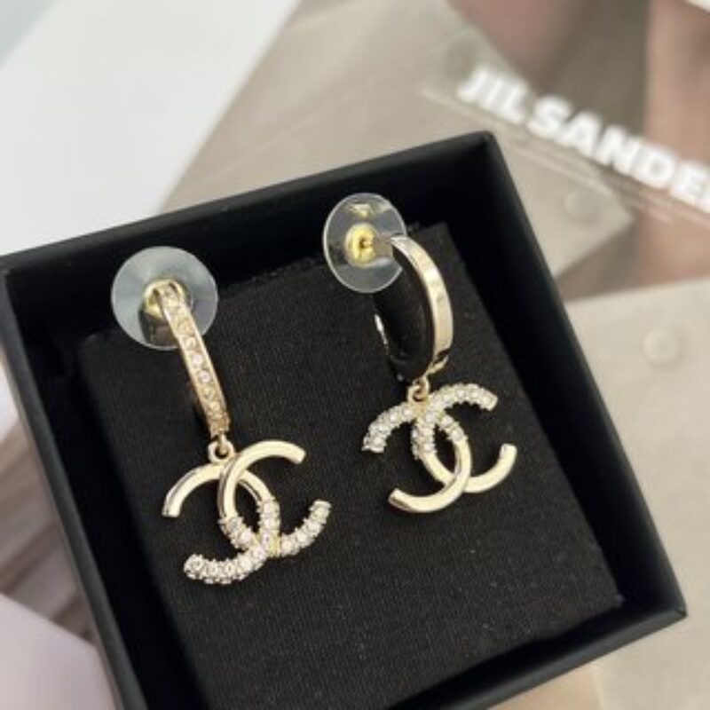 新款☑️CHANEL香奈儿c2双c半钻耳钉耳环