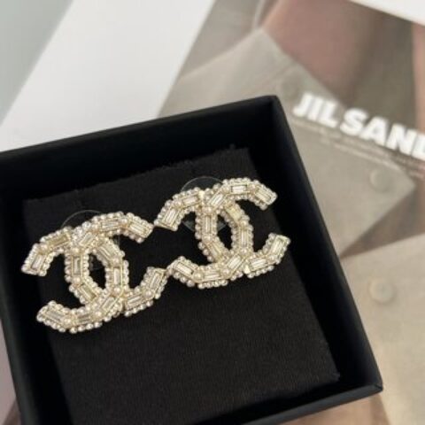 新款☑️CHANEL香奈儿c1双c满钻耳钉耳环