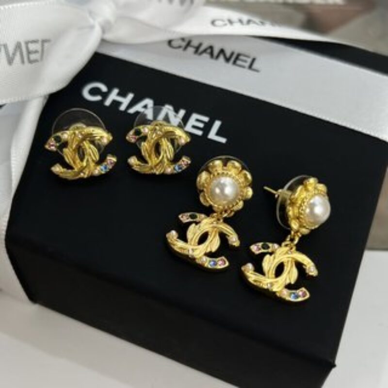 新款☑️CHANEL香奈儿双c耳钉耳环
