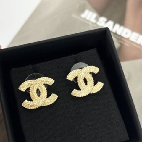 新款☑️CHANEL香奈儿双c耳钉耳环