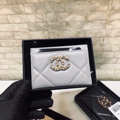 Chanel 经典菱格纹19羊皮金色大cc logo 卡包卡套 AP1167灰色