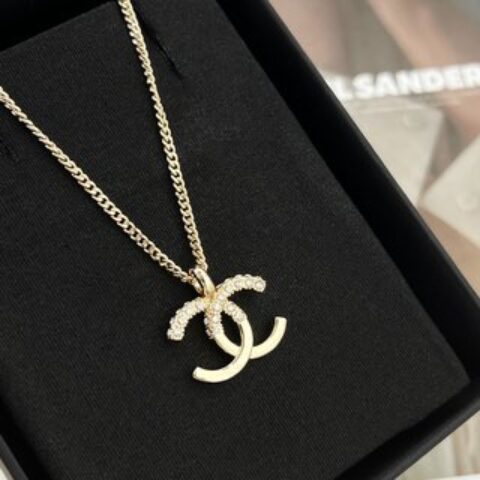 新款☑️CHANEL香奈儿双c水钻拼接项链