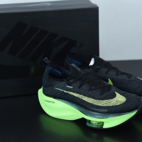 NK Air Zoom Alphafly NEXT%气垫马拉松 黑绿男女同款运动鞋 货号：CI9925-400